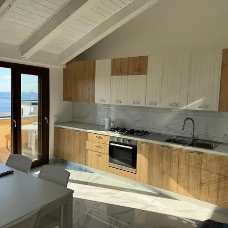Topazio & Bed & Breakfast 3*