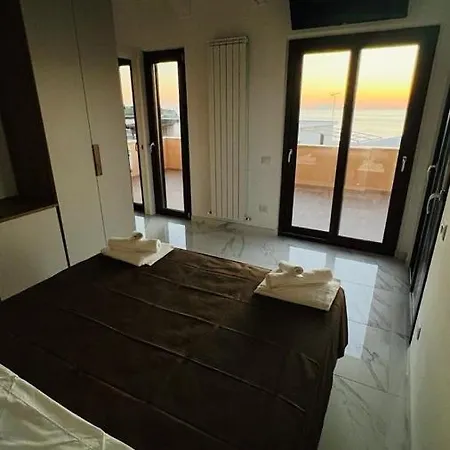 فندق مبيت وإفطار Topazio & تروبيا